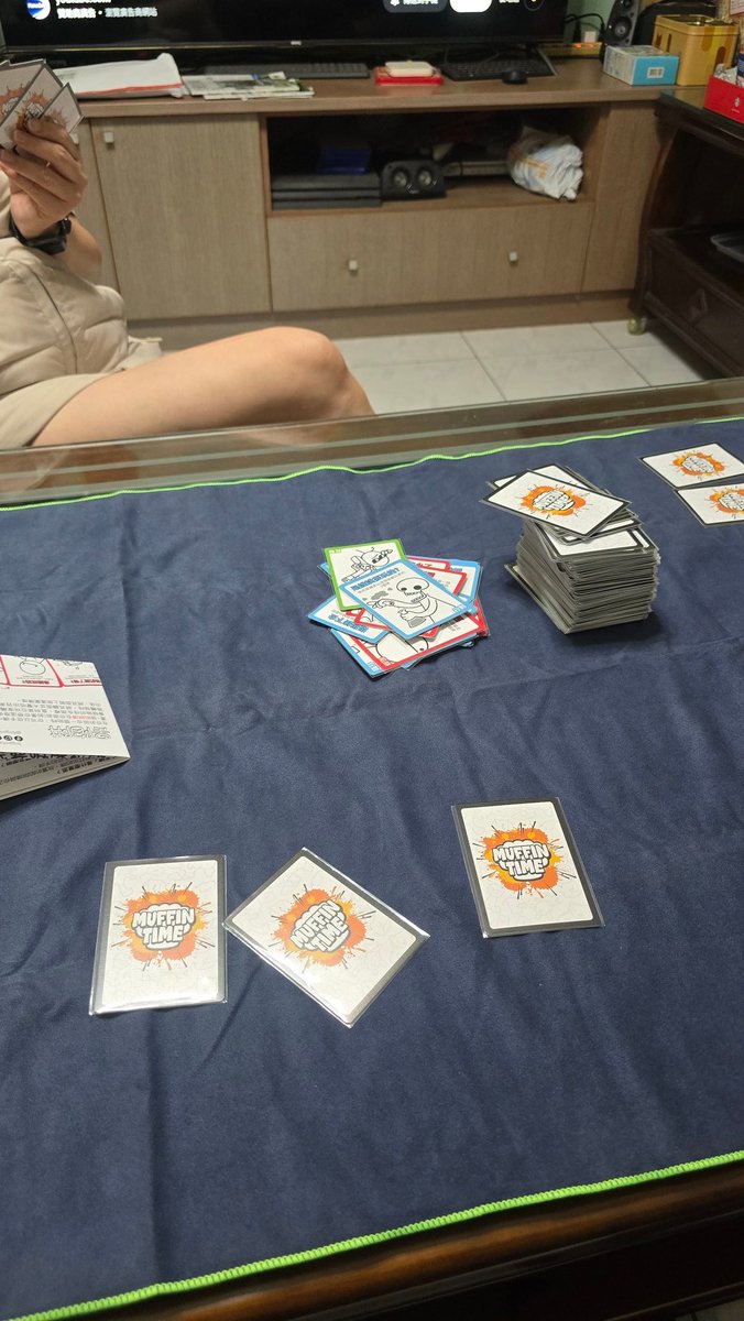 孑孓(jiejue)- 姑且應該能算個 V tweet media