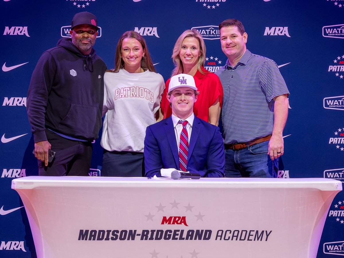 ESPN3ALLDAY's tweet photo. Congrats on a stellar high school career. Next Chapter ⏳... 🔴🔵 https://t.co/3BBPfbPrfd