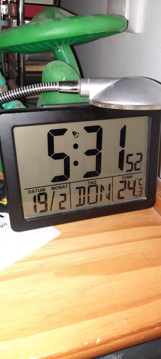 German: 
Gute Nacht Welt

English: 
Good Night World

French: 
Bonne Nuit Le Monde

Spanish: 
Buenas noches mundo

Dutch: 
Goedenacht Wereld

Czech: 
Dobrou noc svět

Greece: 
Καληνύχτα κόσμε

Russian: 
spokoynoy nochi

Portuguese: 
Boa noite mundo

Italian: 
Buonanotte mondo