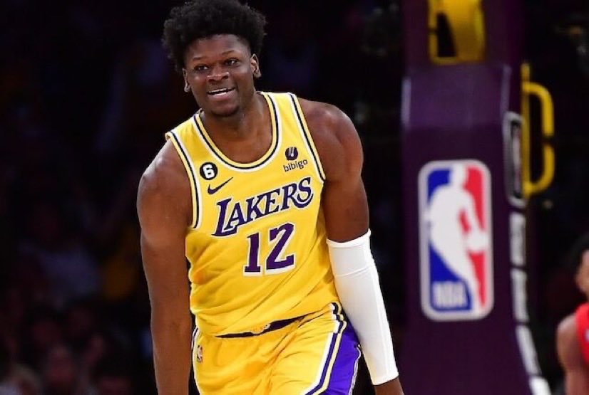 Lakers Lead tweet media