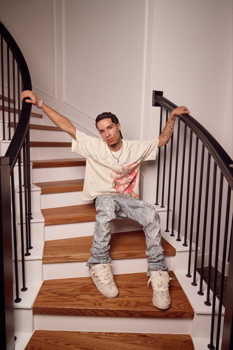 Hes0finee 😵‍💫 tweet media
