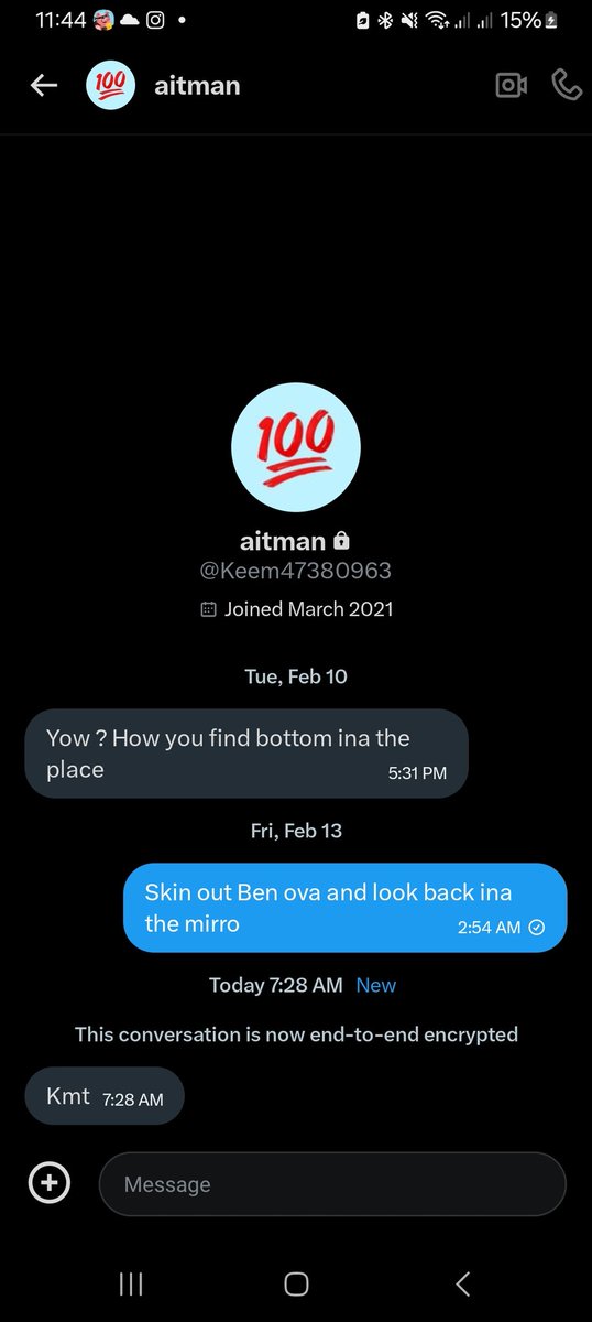 I DONT KNOW THIS GUY THIS GUY DONT KNOW ME...

A SO JAMAICAN BATTY MAN FOOL FOOL LOOK WAH THE MAN A ASK ME WEH ME FIND BATTY INA PLACE AND A WAH BATTY PALACE THIS 😠