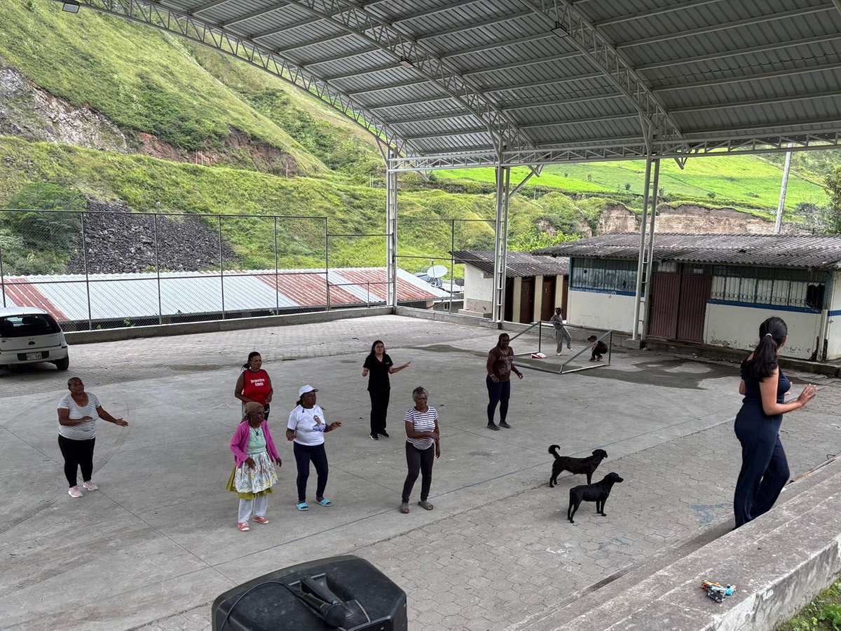 #Mira |  El puesto de salud Naranjito realizó atención odontológica, vacunación contra la influenza y bailoterapia con el Club del Adulto Mayor, promoviendo el bienestar integral de la comunidad.  #ElNuevoEcuador