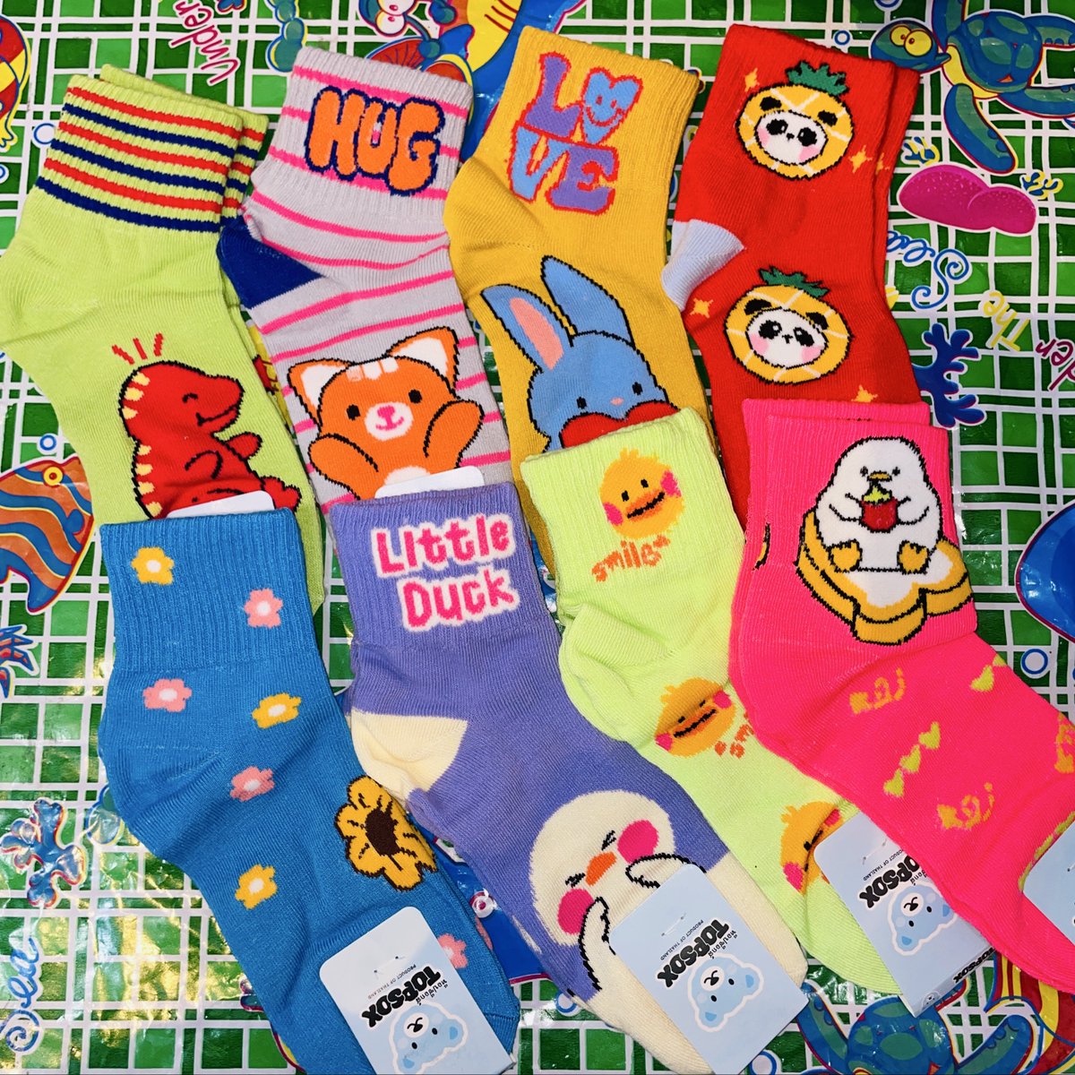 🍥にゅーあいてむ‼️🍥 タイ買付🇹🇭大人サイズのhappyデザイン靴下