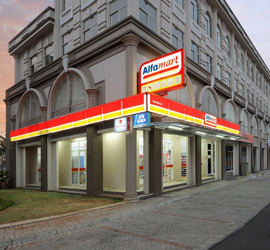 iPopBase's tweet image. Alfamart to roll out micro cinemas starting this March.