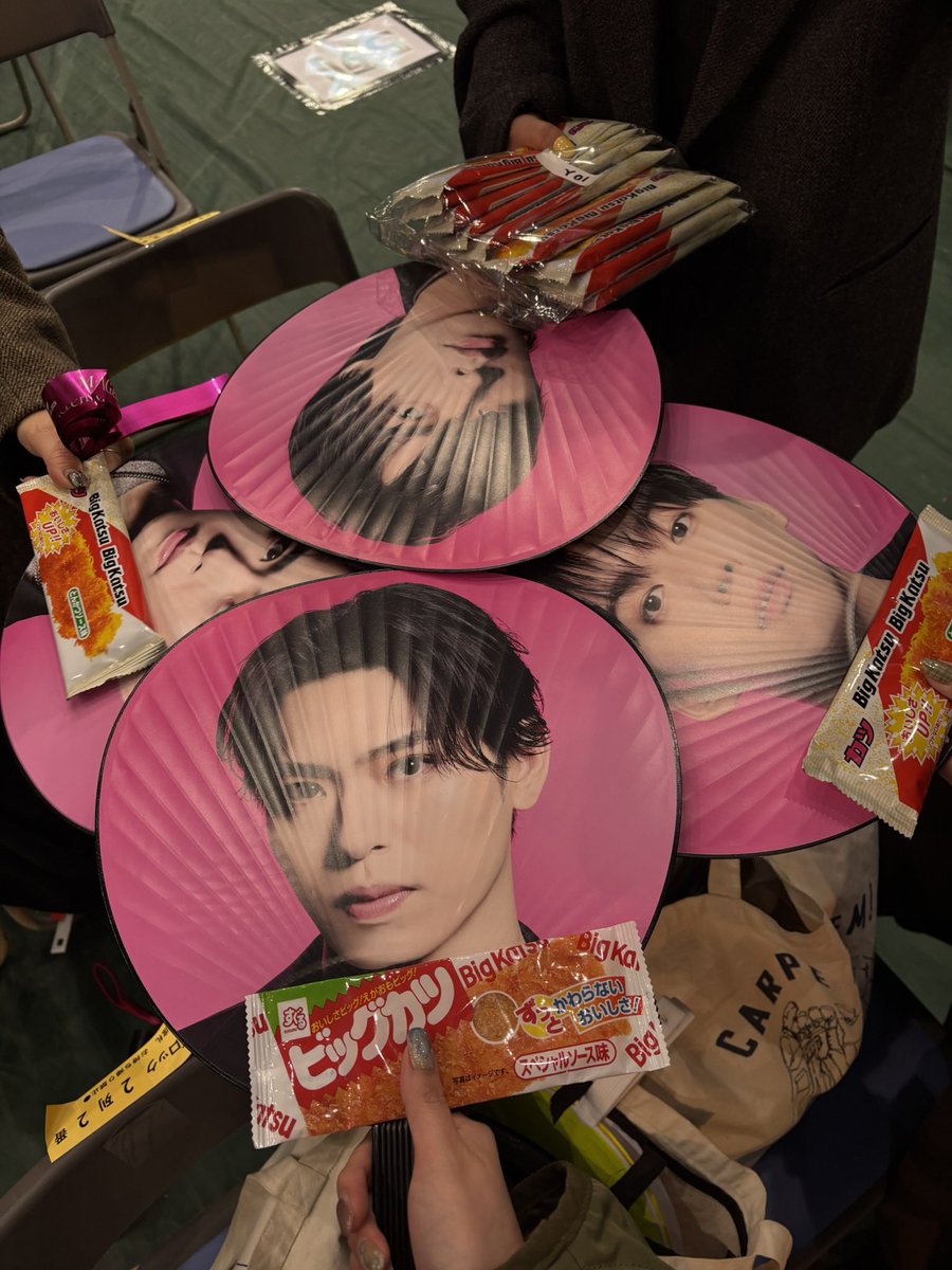 𝟫𝟩 tweet media