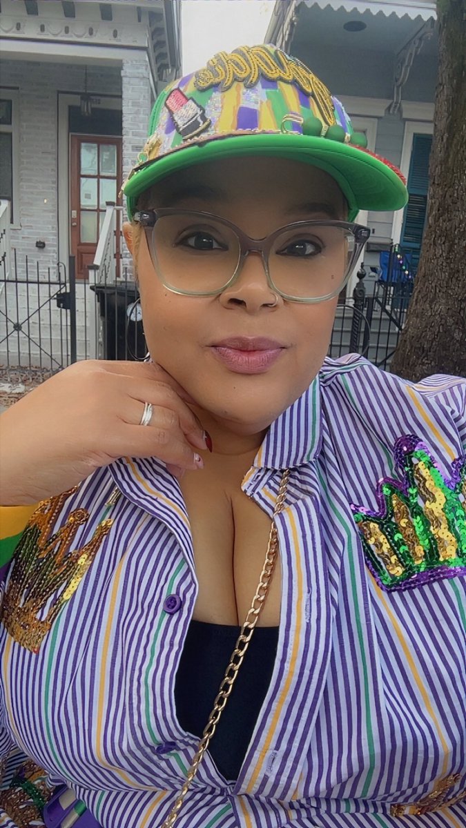 prettisaditty's tweet photo. Mardi Gras ‘26 https://t.co/hGGttvxybX