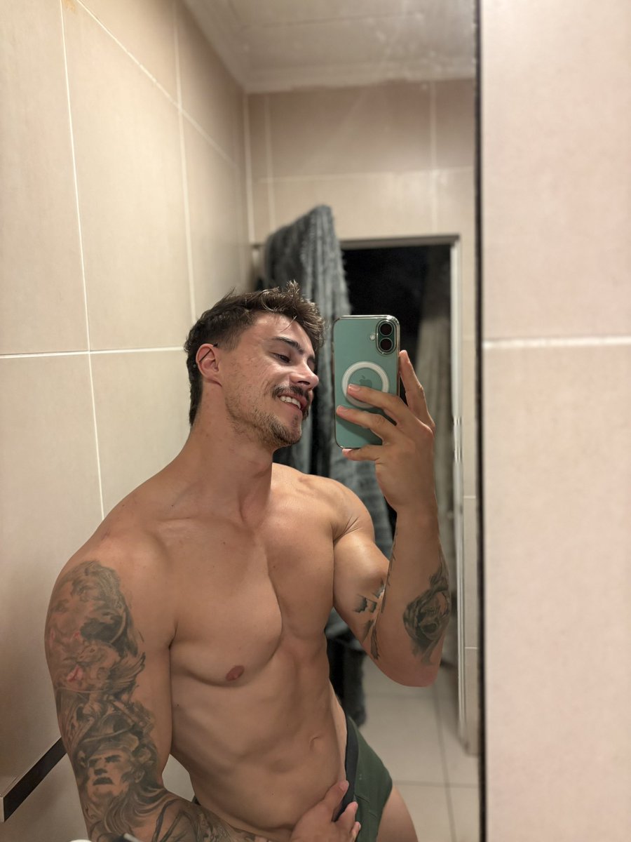 Aesthetic__Pro tweet media