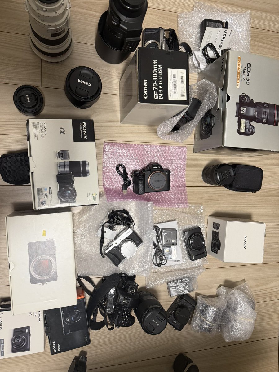 25商品、利益30万くらい。

衝撃なのがまだ半分っていう。
残り半分あるのえぐい、、、

明日めいほう行くから頑張って片付ける🥺