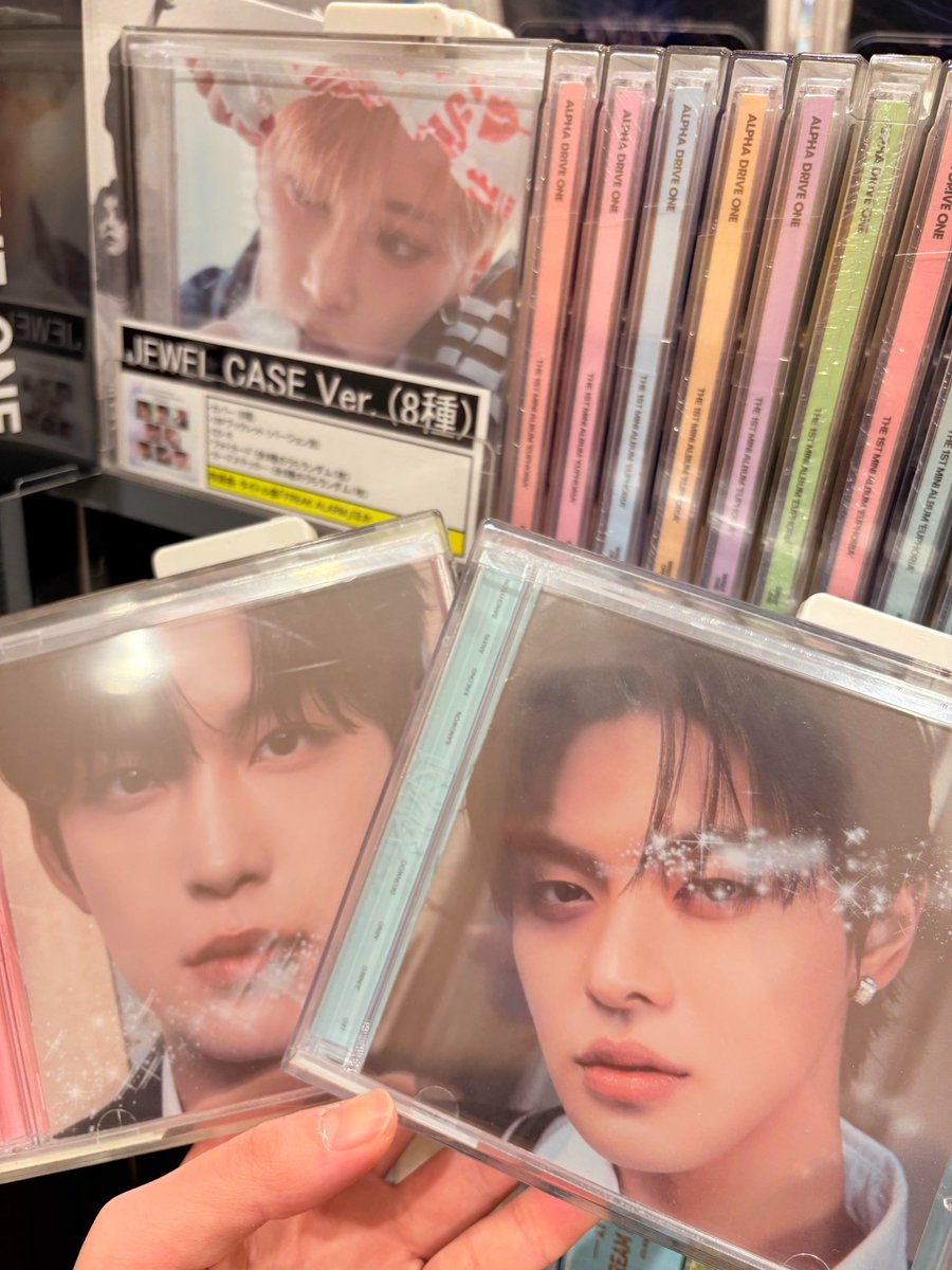 ALPHADRIVEONE】 THE 1ST MINI ALBUM 'EUPHORIA 💎＜JEWEL CASE Ver