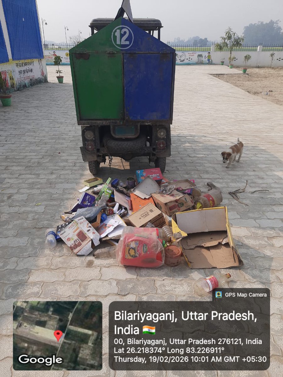 npbilaria's tweet photo. नगर पालिका परिषद् बिलरियागंज जनपद आजमगढ़ मेें डोर टू डोर कूड़ा कलेक्शन करके एम आर एफ सेण्टर पर ले जा कर देते हुए। https://t.co/C0VEG8uY2m