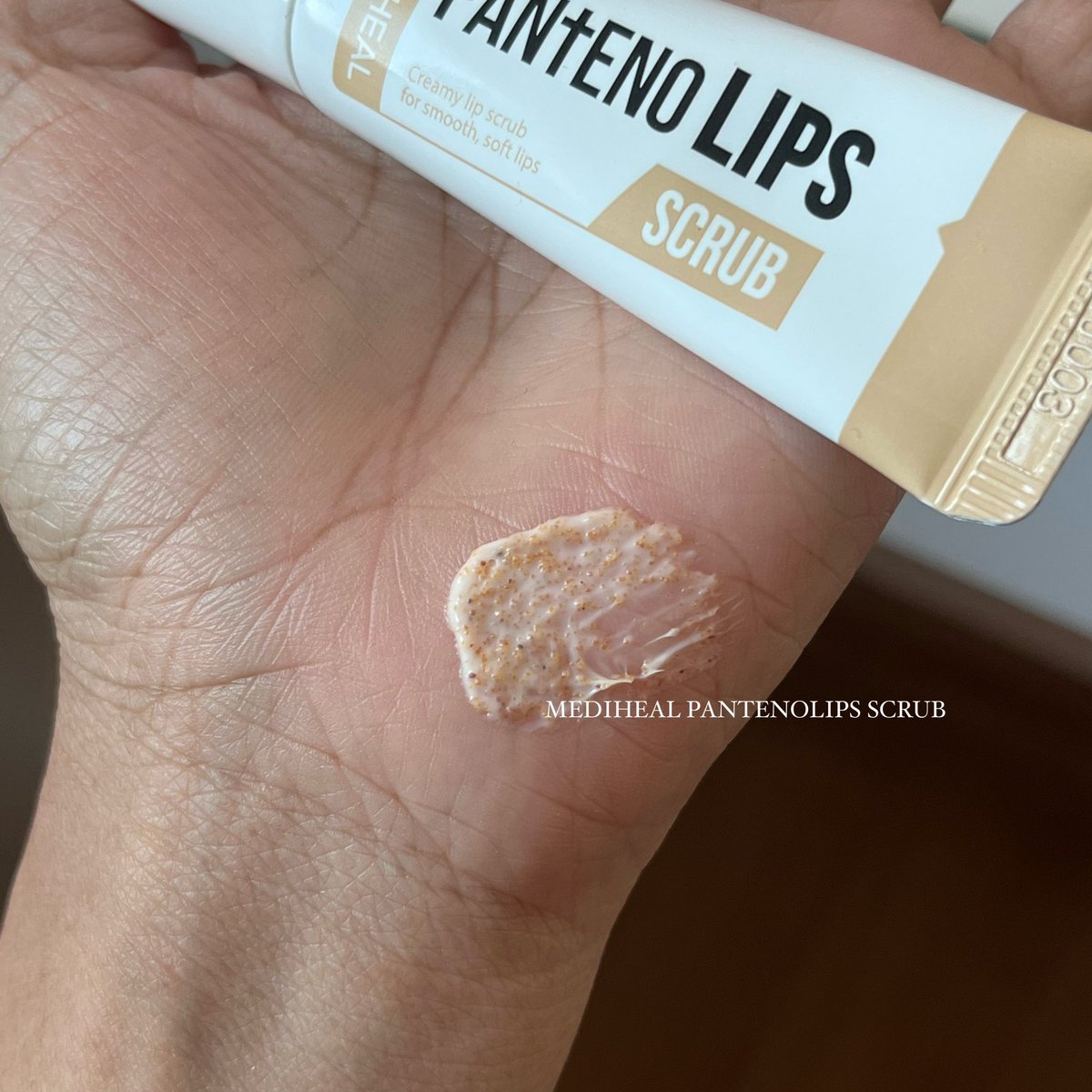 สครับหลอดน้ำตาลขาวเป็นสครับปากที่รักมากกก ใครปากแห้งเป็นขุยใช้วีคละ2-3ครั้งคือปากดีขึ้นจริง สครับไม่เจ็บปาก ปากนุ่มสุดๆๆ ชุ่มชื้นขึ้นจริงๆ แบรนด์นี้คือใช้ดีมากๆ เป็นหลอดบีบใช้สะดวก บีบลงปากเหมือนลงลิปเลย🌰🍯🧈
;s.lazada.co.th/s.Z2kp9z?cc&t=…
;s.shopee.co.th/W1JVhXezF