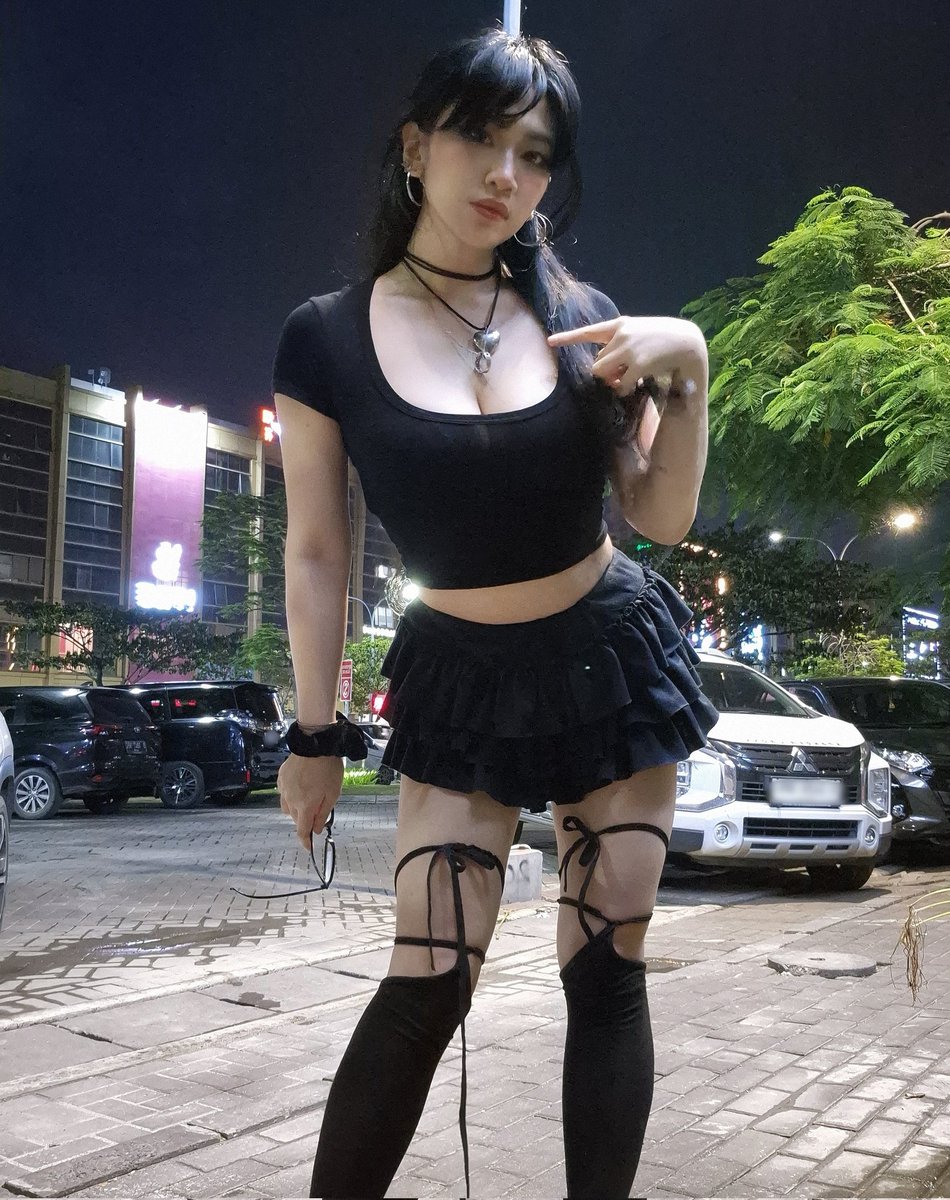 YKLN　(林方君) tweet media