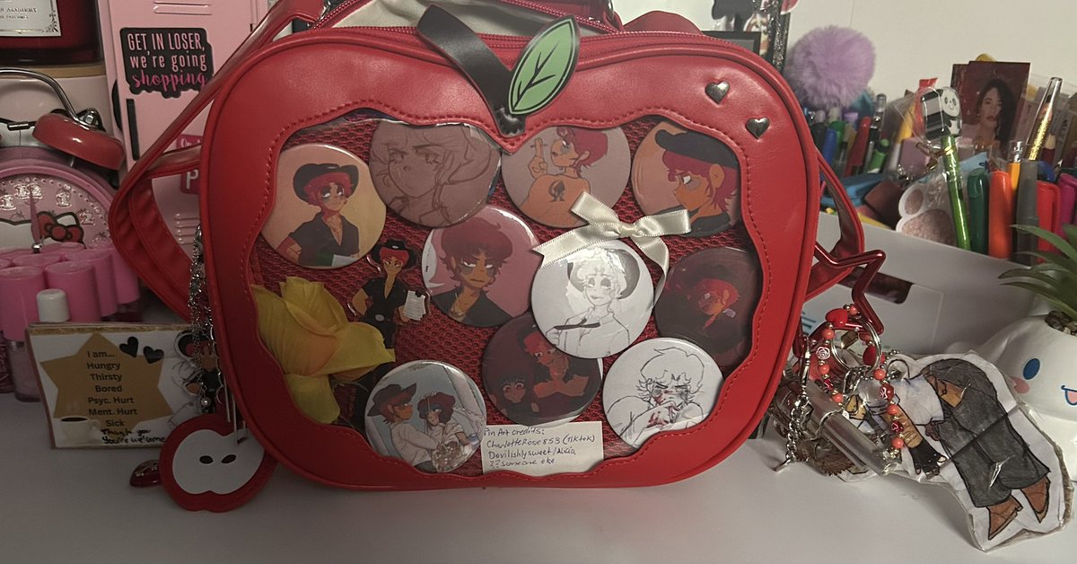 NHomesWife's tweet photo. GAHH completely forgot about this place!! Here is the finished ita baggg, I’m so very happy! I carry it with me everywhere, and I added more keychains lowkey 🥹💞
#yumetwt #soulbond #riako https://t.co/rNOKt9tmV8