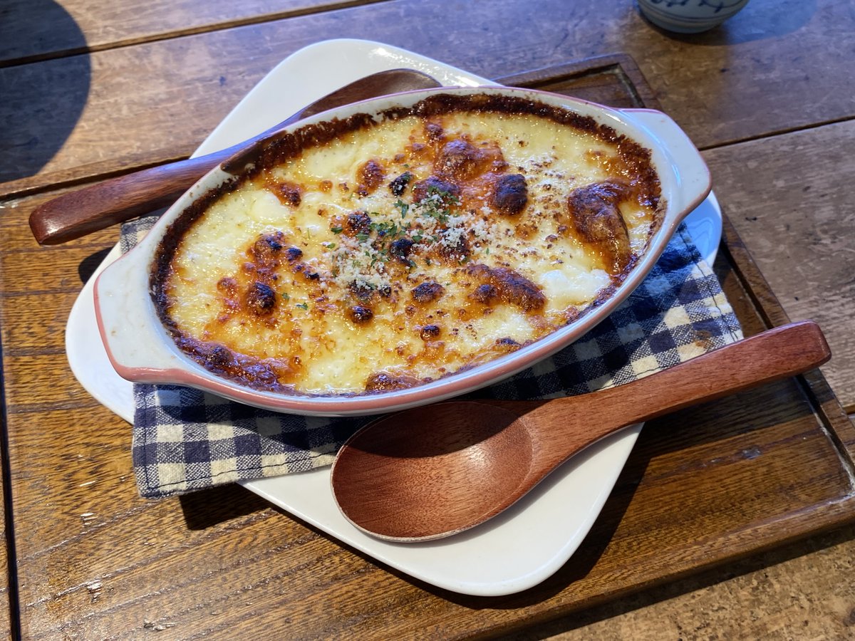 毎年3月やけど今年はマルシェの予定と被ったのでちょいと早めに鳥っ羽‼️
牡蠣うまうま🦪✨
牡蠣の唐揚げしらす丼と牡蠣グラタンよっ🌸