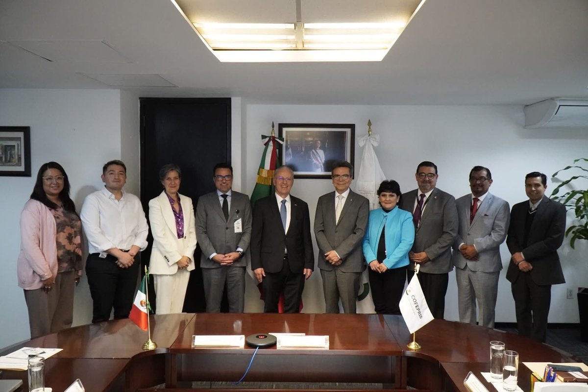 Estamos seguros que vamos a lograr progresos importantes en <a href="/COFEPRIS/">COFEPRIS</a> con el liderazgo del Dr. Victor Hugo Borja. Desde el <a href="/cceoficialmx/">Consejo Coordinador Empresarial CCE</a> y de nuestro Presidente <a href="/JoseMedinaMora/">José Medina Mora I.</a> refrendamos nuestro compromiso de colaboración. <a href="/SaludCCE/">Comision De Salud CCE</a>