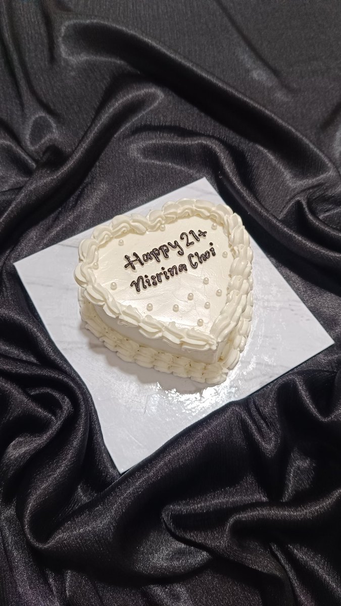 serabentocake's tweet photo. birthday cake lope lope udah ready niihh 🤗 order sung ke wa di bio ya https://t.co/IBN3PzbgGE