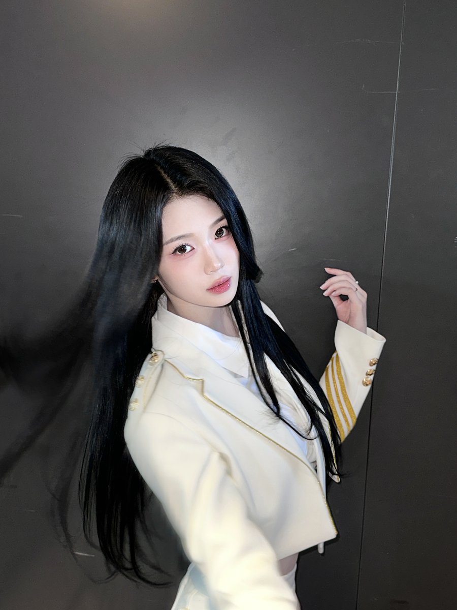 🖤🗡

#tripleS #트리플에스 #トリプルS
#トリプルエス #トエス
#YuBin #유빈 #ユビン