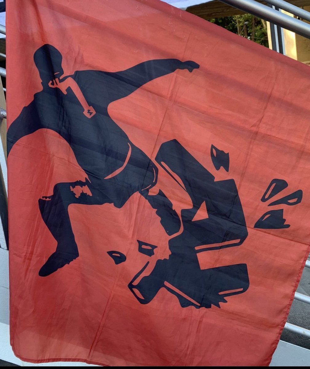 Antifa_Ultras tweet media