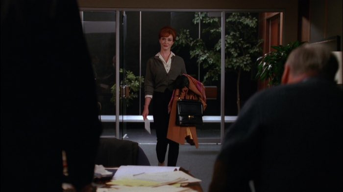 seuIgifilm's tweet image. i love mad men so much... when she walked through the door i cheered like my team scored (and in a sense they did)