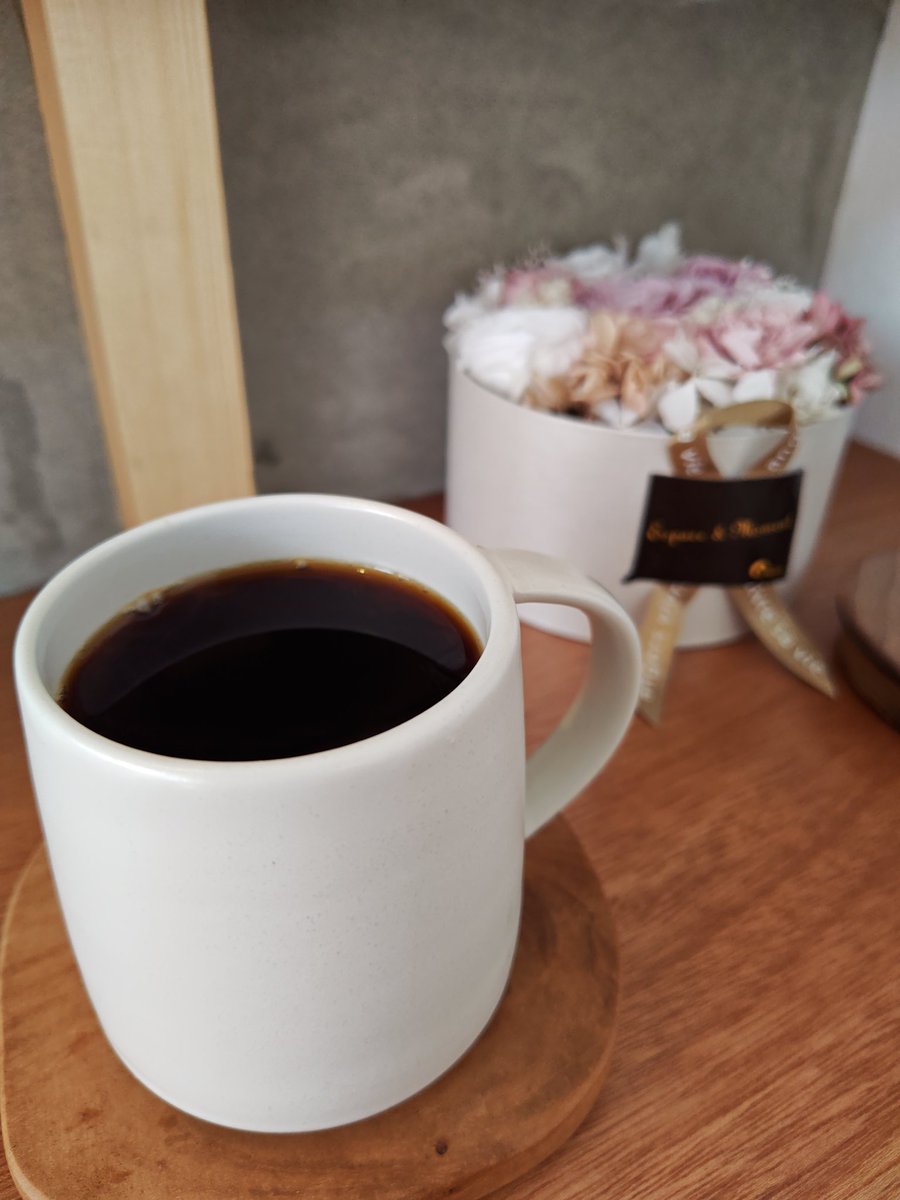haanataro's tweet photo. 織の花珈琲☕
いい香り〜美味しい☺️ https://t.co/oeA9SSkPPa