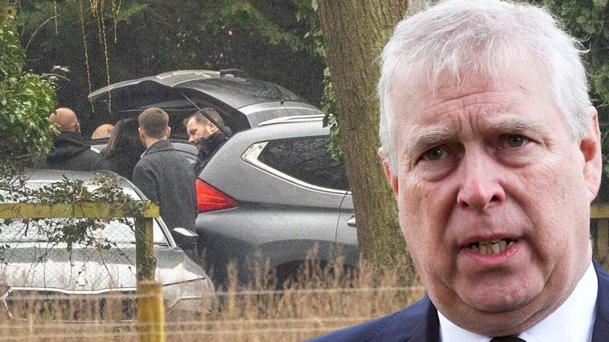 YourCincinnati's tweet photo. Ex-Prince Andrew Arrested on Morning of His 66th Birthday, Police Search His Homes in Sandringham and Windsor
A number of police cars were pictured at Wood Farm on King Charles' Sandringham estate on the morning of Andrew Mountbatten-Windsor's 66th birthday https://t.co/1G50iu793T