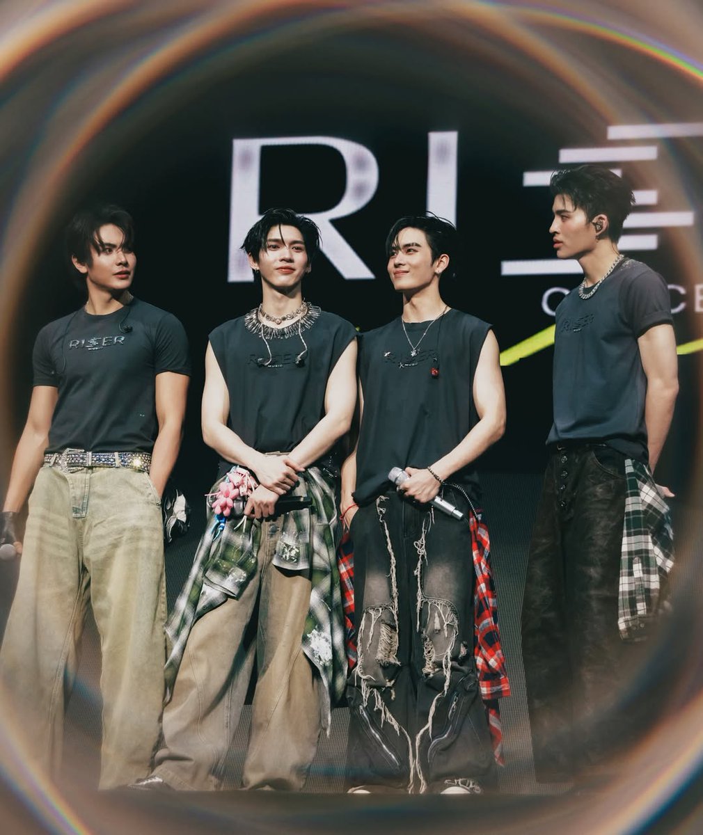 [190226] #Santapp IG Post Update

IG :@/aou_tnbknr
🔗 instagram.com/p/DU7elQegT1X/…

#RISERCONCERT #JASPER