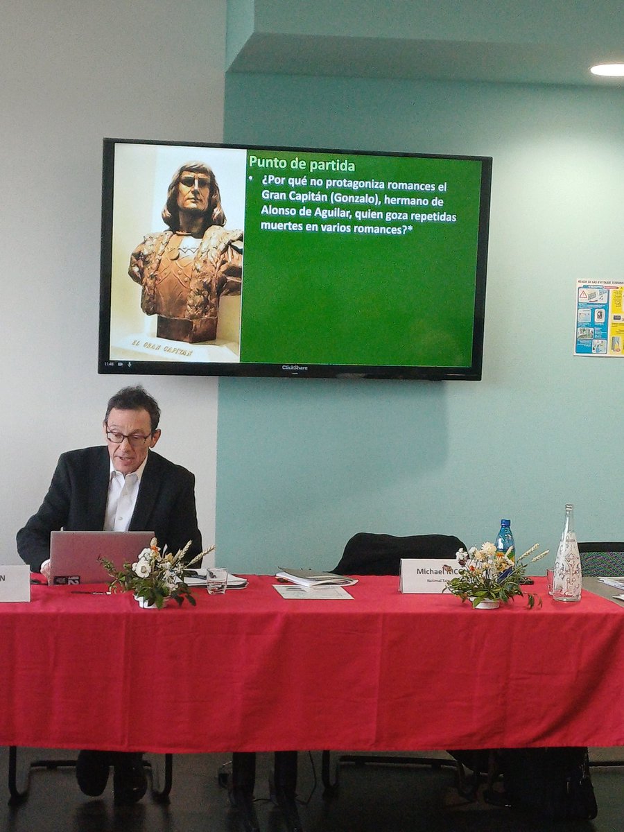 Concluye la sesión Michael McGlynn, que nos habla de las variantes en los pliegos del romance sobre Alonso de Aguilar.