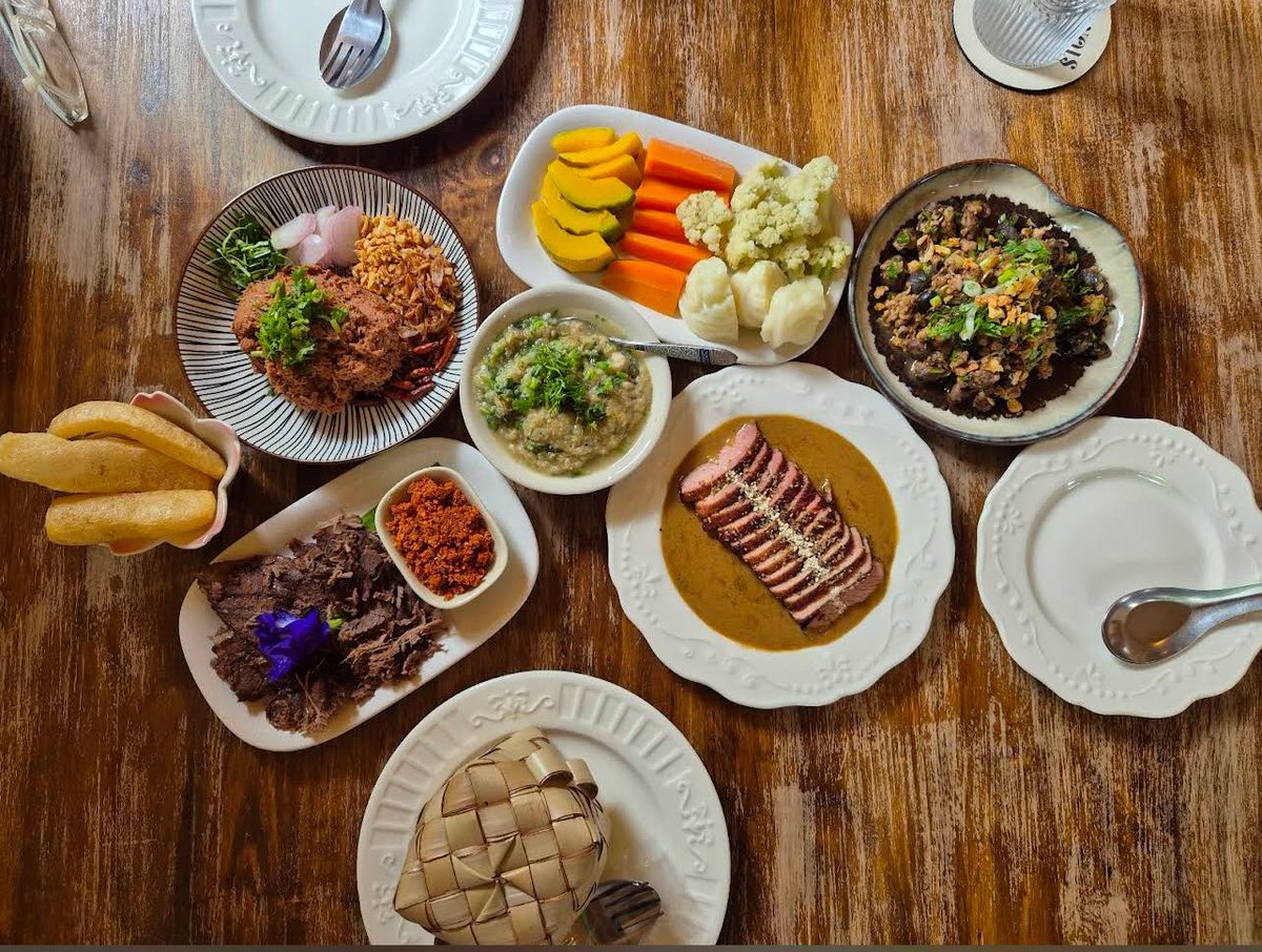 <a href="/soyoso/">พี่โยพาเที่ยว</a> <a href="/bopomnovemb/">• •november• • ไอโอชั้นสี่ 💫❄️🫧🌫️</a> ขอแนะนำร้านจันผา อาหารพื้นเมือง บรรยากาศดี อาหารอร่อย เดินทางง่ายค่า

maps.app.goo.gl/EfEYNf4uCP3VWa…