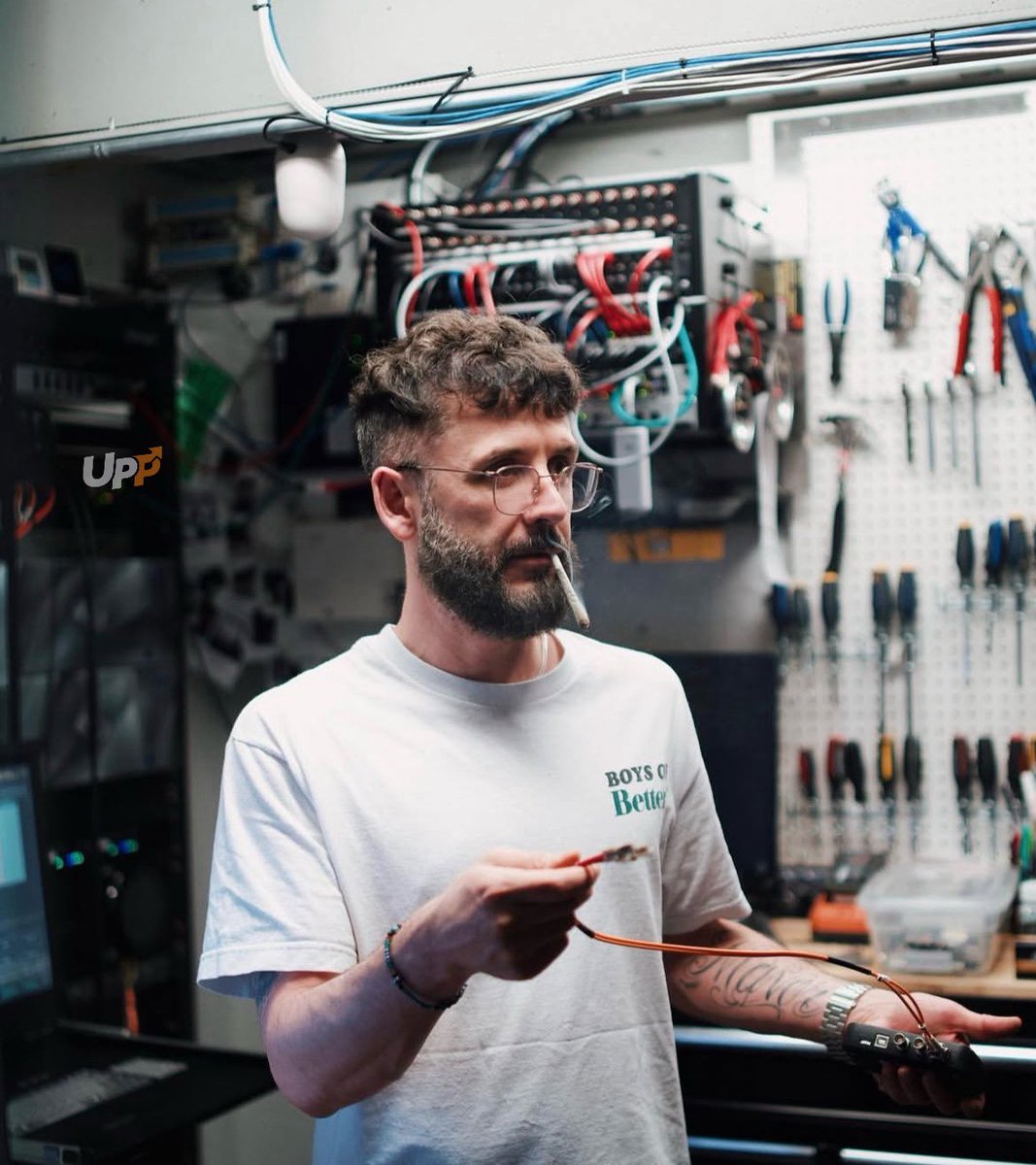 UpdateProducers's tweet image. “Marvins Room” was produced 🥁 by @OVO40