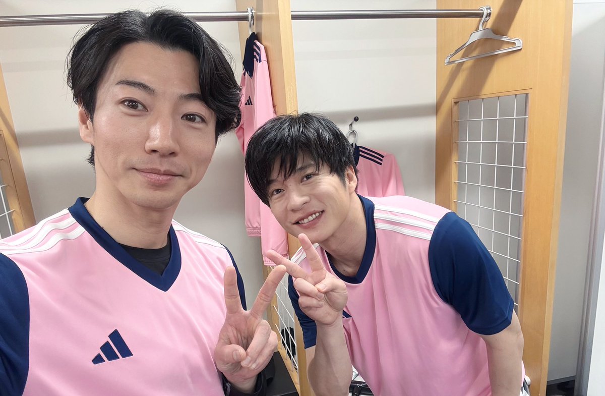 HBg1dkjacAAERv3.jpg?format=jpg