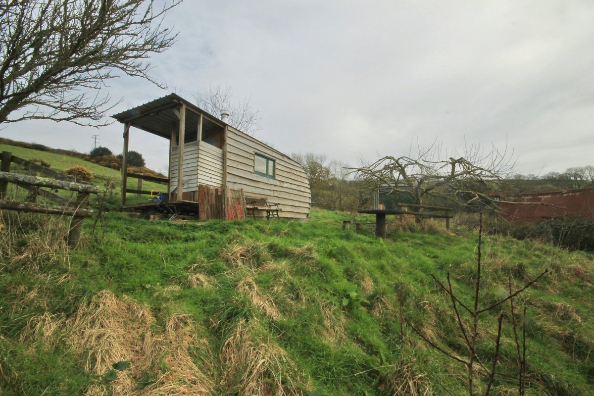 TheHolidayCots's tweet image. 🌿 North End Farm Cabin 🌿

North End Farm Cabin is a new glamping retreat offering that added touch of luxury compared to traditional camping. 🏕️

🛏️ Sleeps 40
theholidaycottages.co.uk/Dorset/16312

#NorthEndFarmCabin #Accommodation #Farmhouse #Cabin #GlampingUK #Chideock #Bridport #Dorset