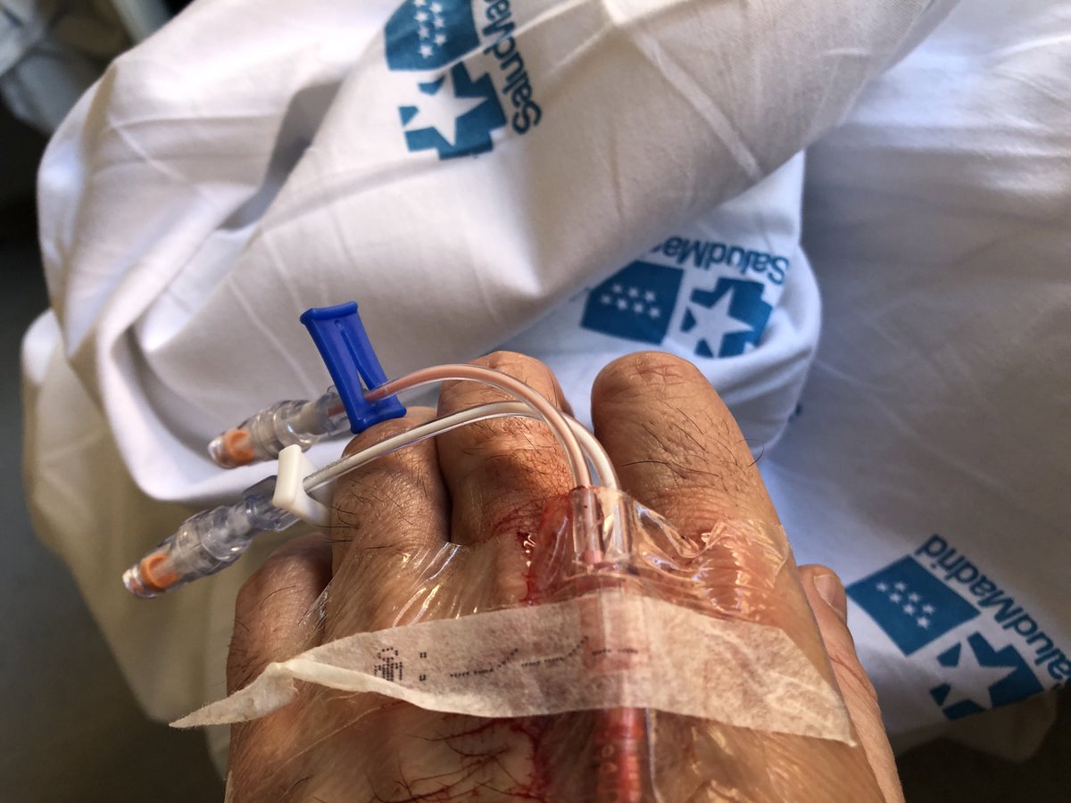 Me operan de una endocarditis en una hora por un válvula qué está jodida.

Se agradecen oraciones 

Dios con nosotros.

En las manos de la Virgen María me dejo sostener.