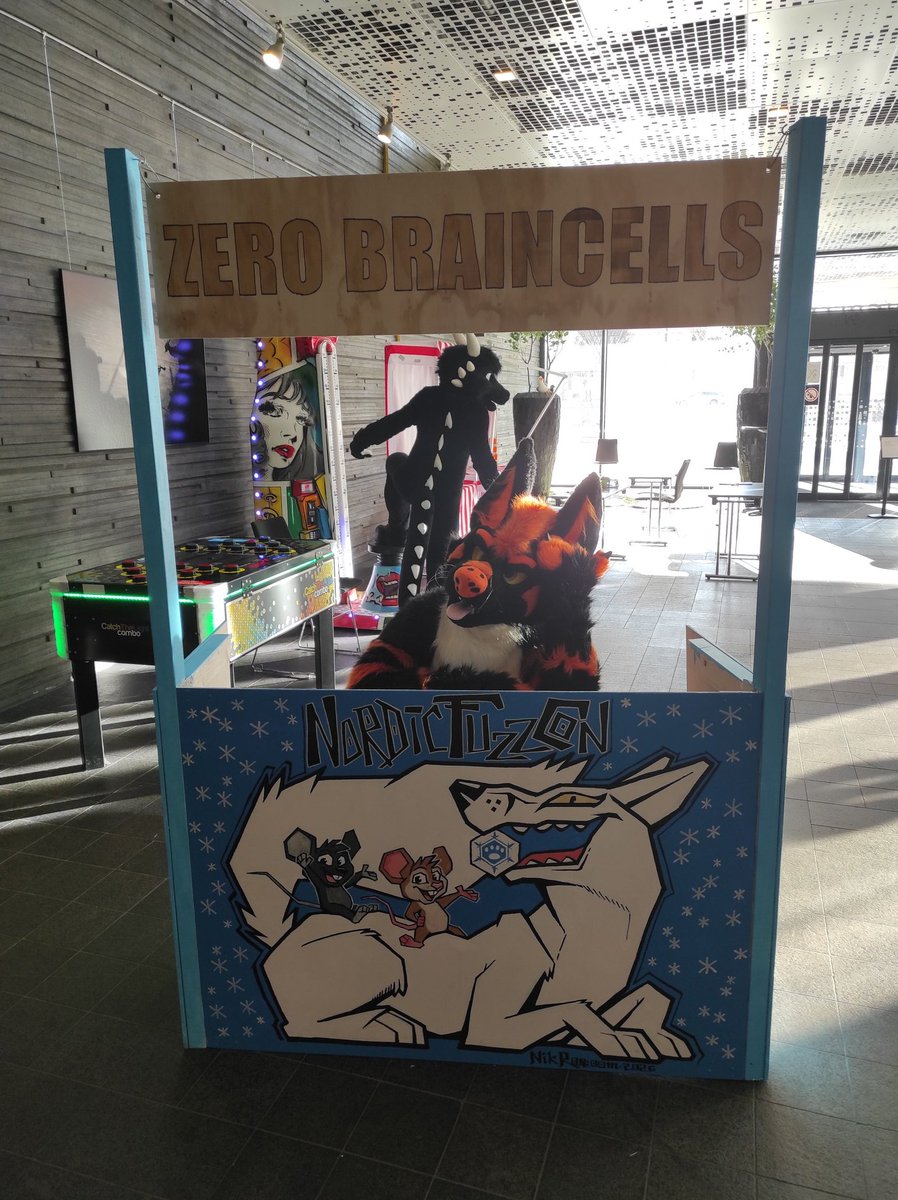 WolfLycaon tweet media