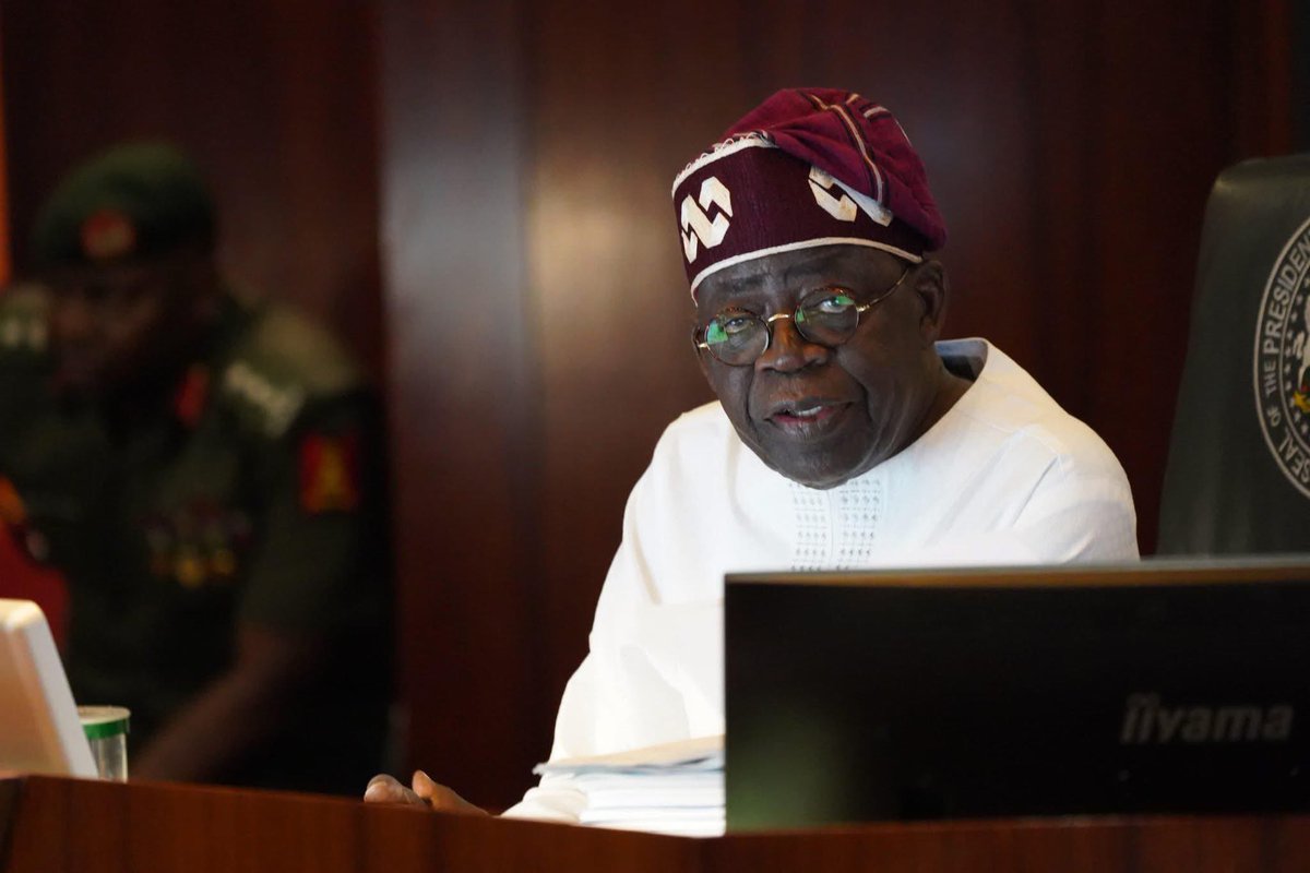 Tinubu is gaining more love ❤️ each day 
Na till 2031! ✅