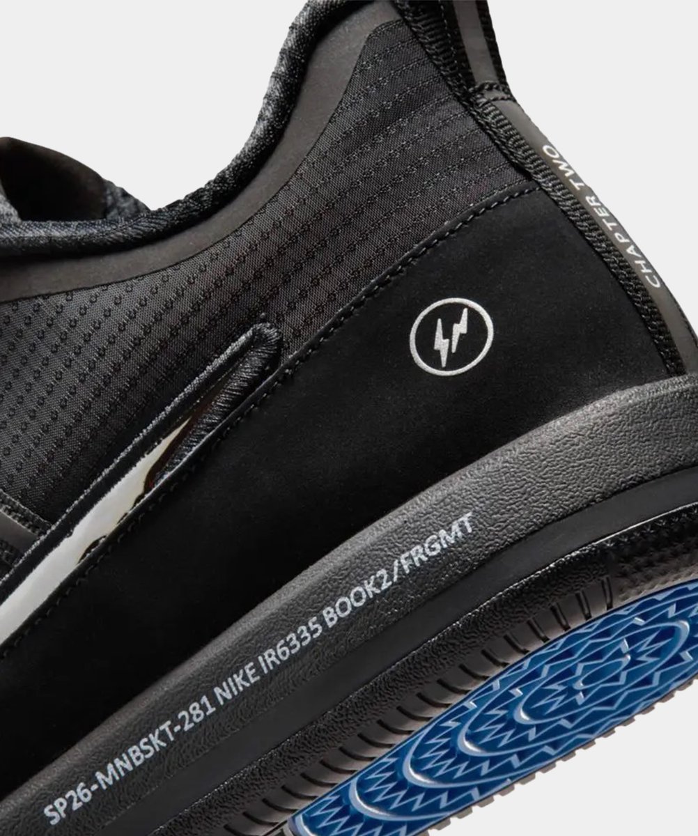 V.A. が fragment design × NIKE BOOK 2 PREMIUM “Warning Label” の