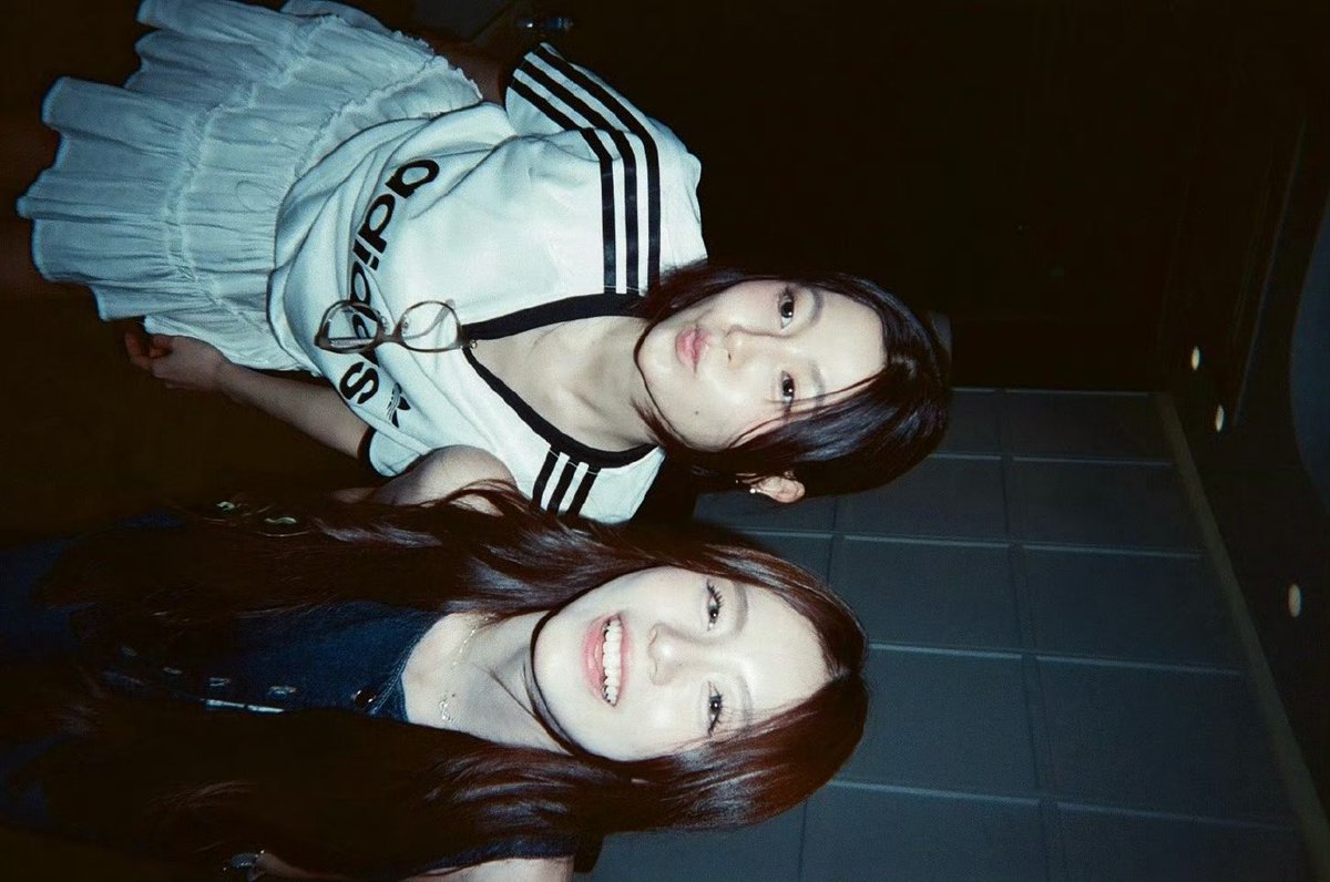 [ FOND小风's weibo post ]

🎞️🎞️🎞️ @ pahnthitta天达 

— follow FOND : linktr.ee/aboutfond

#ป่านฟ้อนด์ #PahnFond
#FONDnatticha #pahnthitta