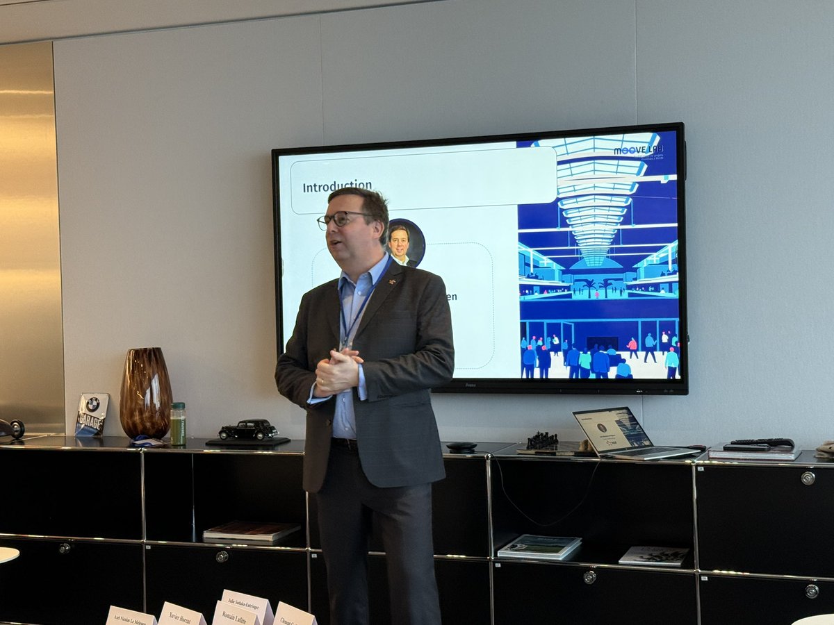 Moove Lab tweet media