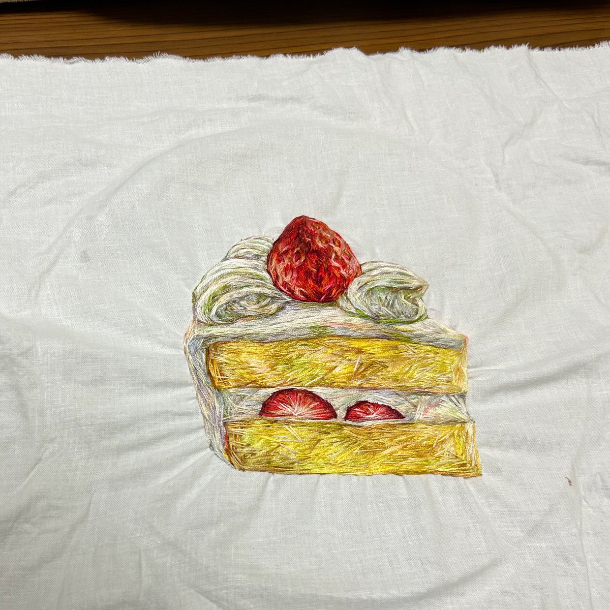 騙し絵みたいだけど刺繍です