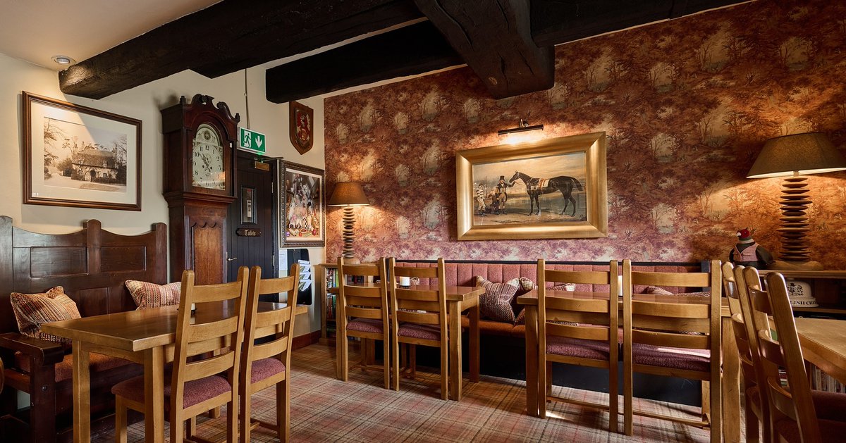 pipeandglass's tweet image. Sunday lunch ready, who's joining us today?

#pipeandglass #michelinstar #sundayroast #roastwiththemost #cosysundays #yorkshirewolds