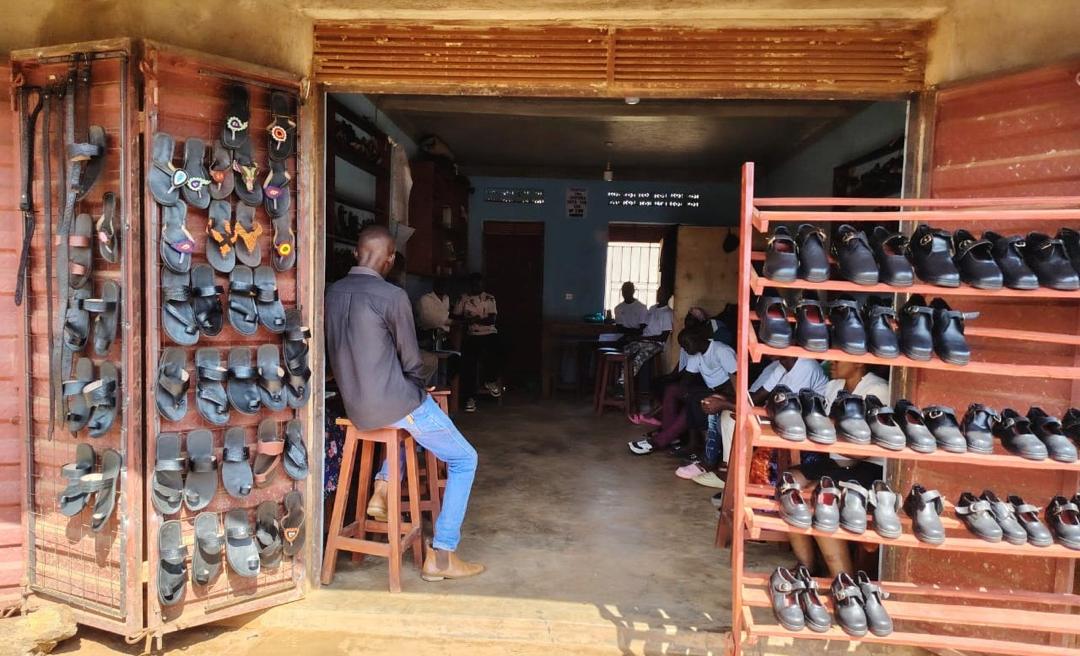 Platform for labour tweet media