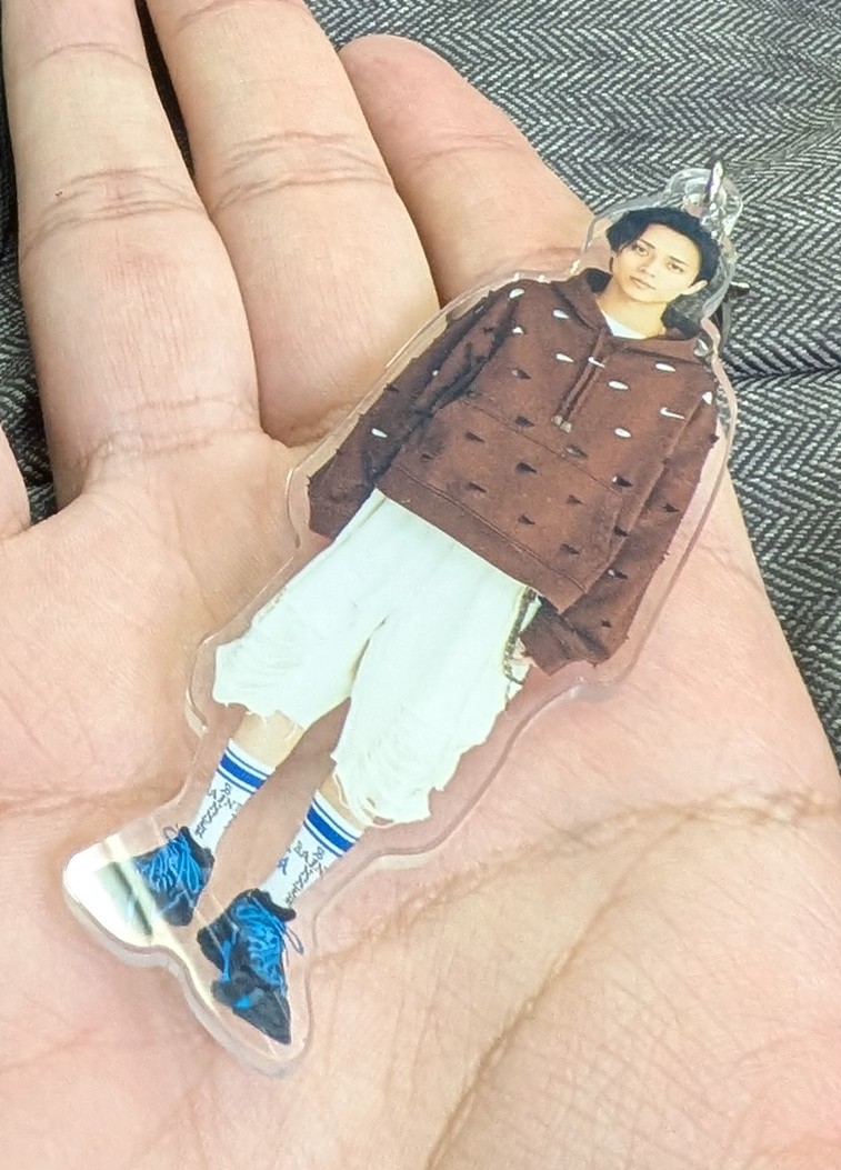 本日池袋13時頃、湘南新宿ラインから降りた方で永瀬廉さんのアクリル