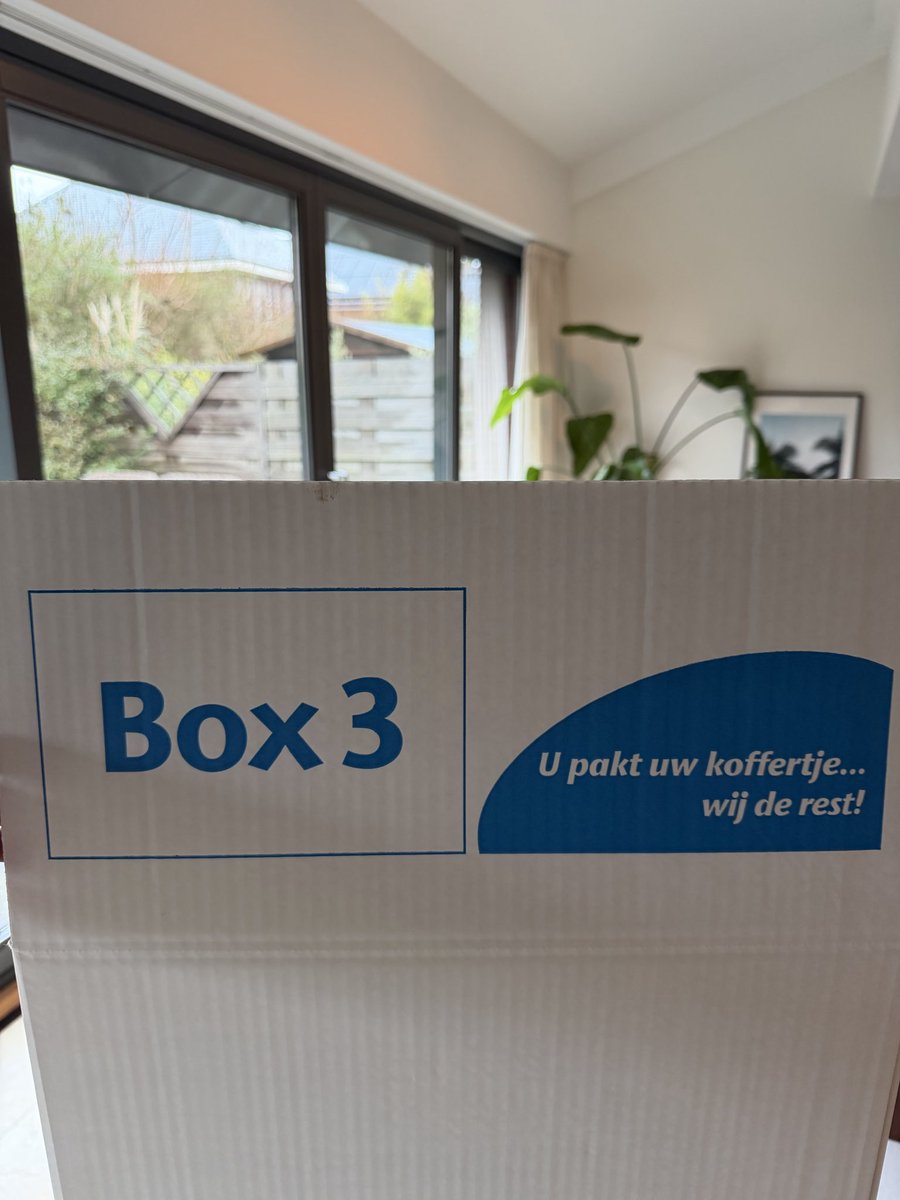 Kan zo een verhuisdoos van de Belastingdienst zijn. 😂😂😂 #Box3 #EpicFail #Emigreren