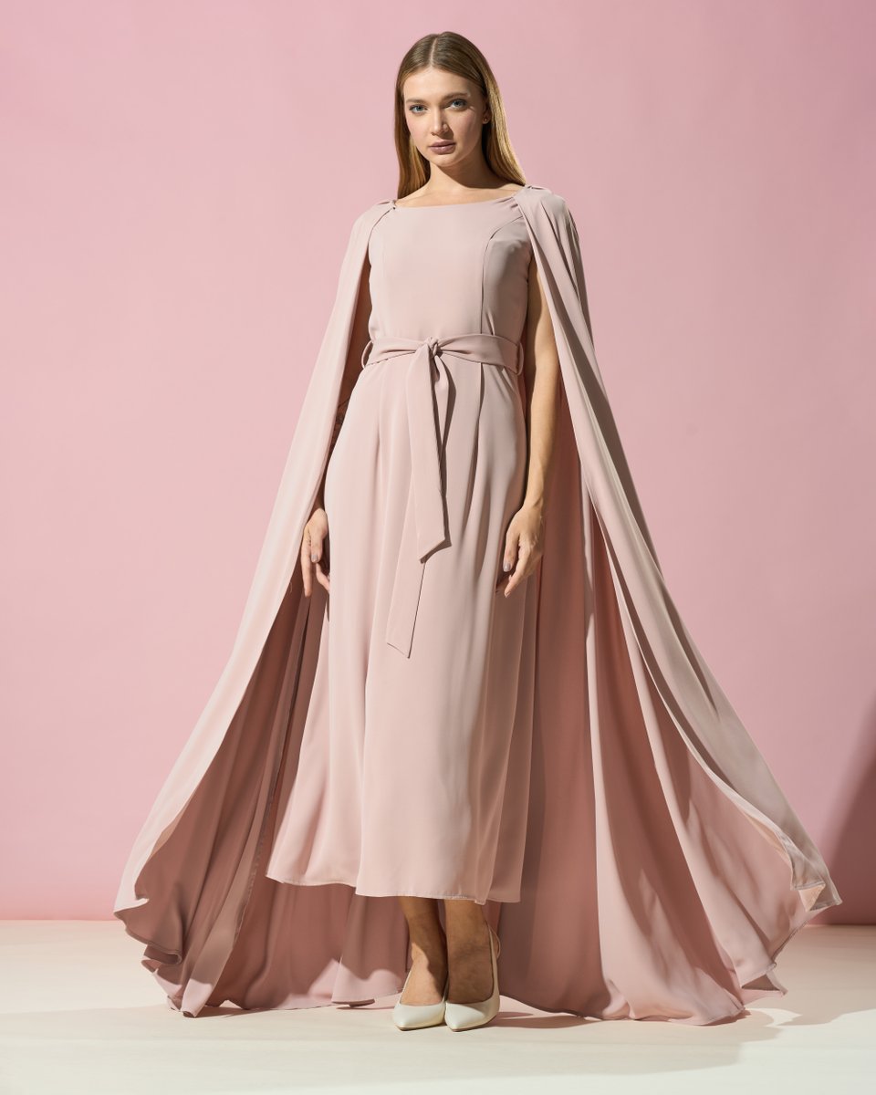 pierrecardinuae's tweet image. Movement stabilized on a belted rose-taupe gown with a grand, cinematic sweep. #PierreCardin #RamadanCollection
