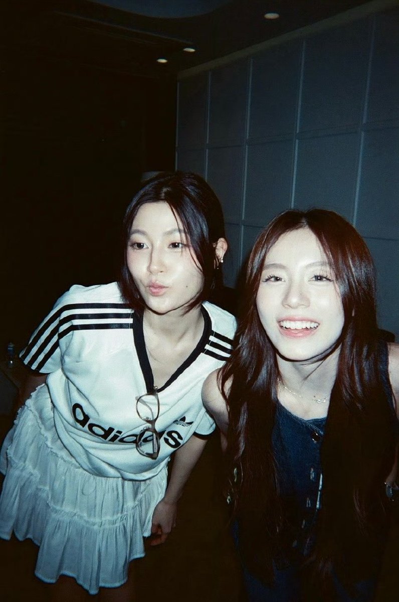 gamekj2564's tweet image. ป่านฟ้อนด์  น่ารัก แฟนมากอ่ะ 👭👉👈

#ป่านฟ้อนด์  #PahnFond