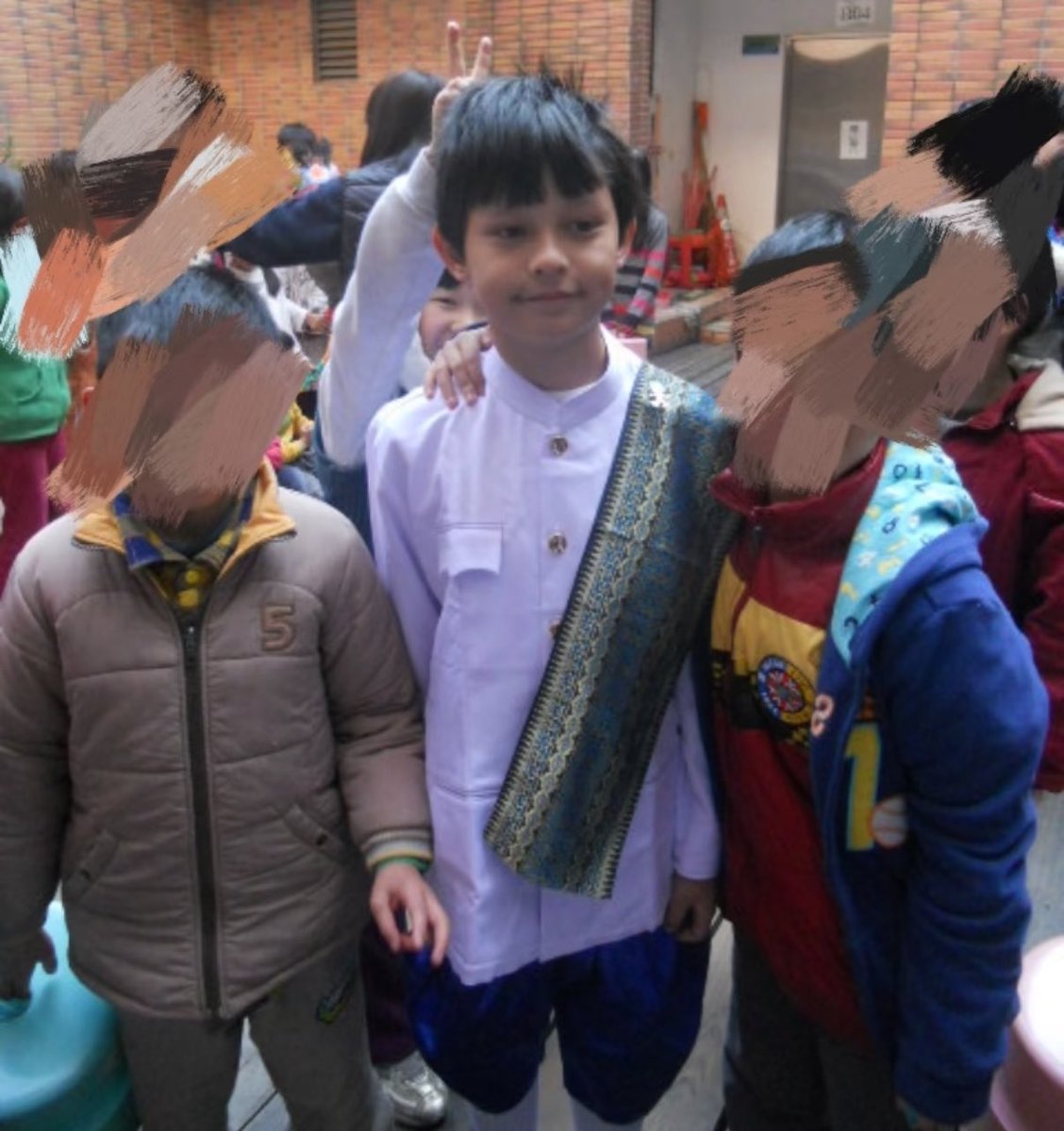 eomical's tweet image. james wearing thai traditional costume🥺