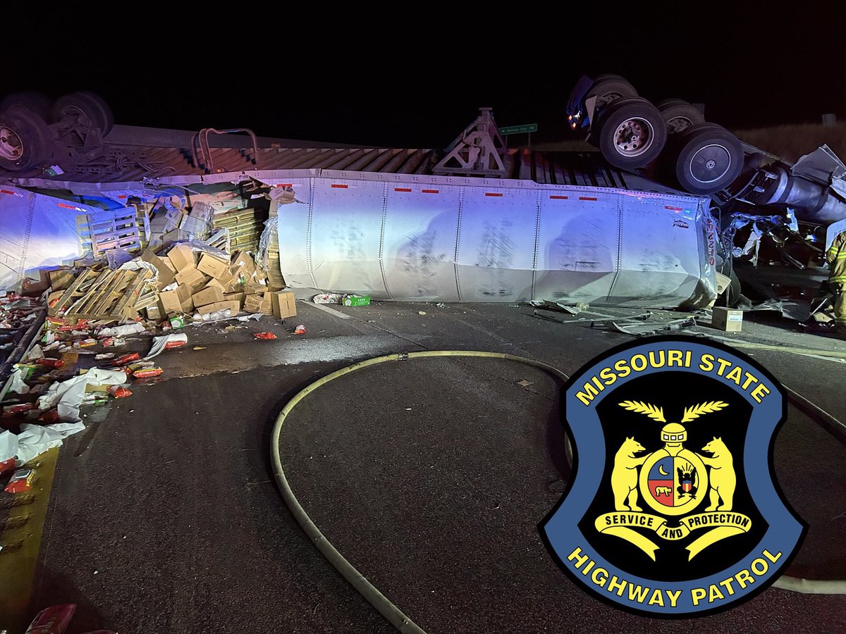 MSHPTrooperF's tweet photo. 🚨Fatal Crash Blocking I-70🚨

Troopers are investigating a single vehicle rollover crash involving a tractor trailer on westbound I-70, at the 111 mile marker (between Boonville and Columbia), in Cooper County.

The westbound lanes are closed at this time. Please avoid the area. https://t.co/GypqD6gOpT