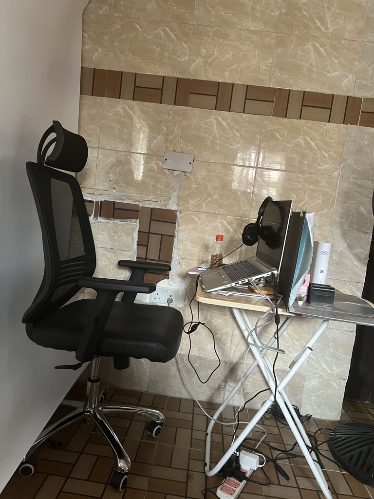 Sandra | 9–5 to Remote tweet media