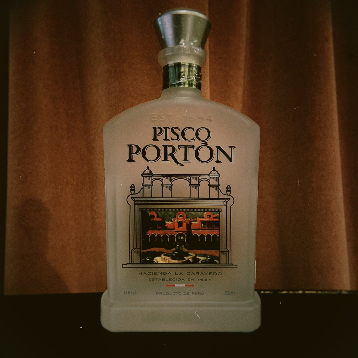 2026/2/19(木)

オープンしました。
4周年に向けて"ピスコポルトン イタリア"再入荷しました🇵🇪
余す事なき葡萄のフルーティーさが全面に出てくるこれぞピスコといった銘柄です。
未飲の方は是非🍇✨
今夜もお待ちしてます。