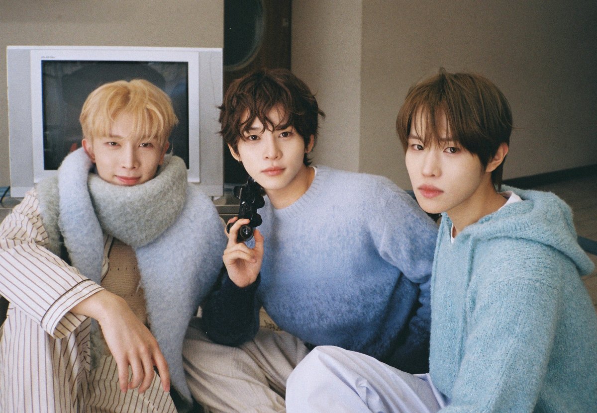 POW_grid's tweet image. [#JUNGBIN]
따뜻한 우리의 겨울 ❄️
#POW #파우 #정빈 #ComeTrue #컴트루